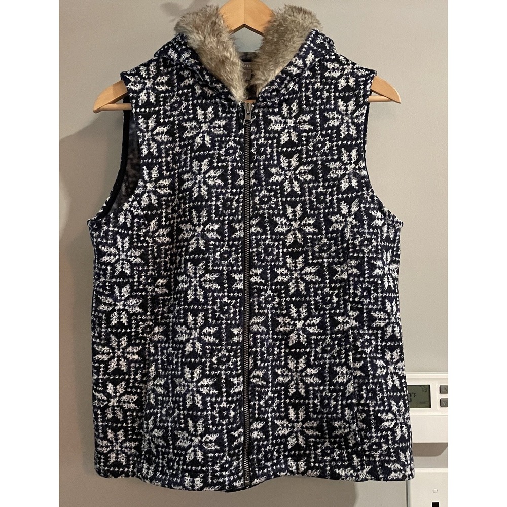 Talbots Sweater Vest Hooded Snowflake‎ Print Faux Fur Medium Petite